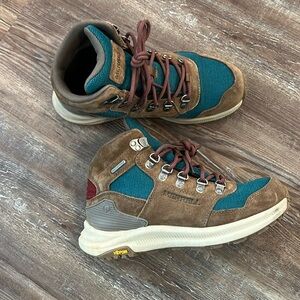 EUC Merrell waterproof hiking boots